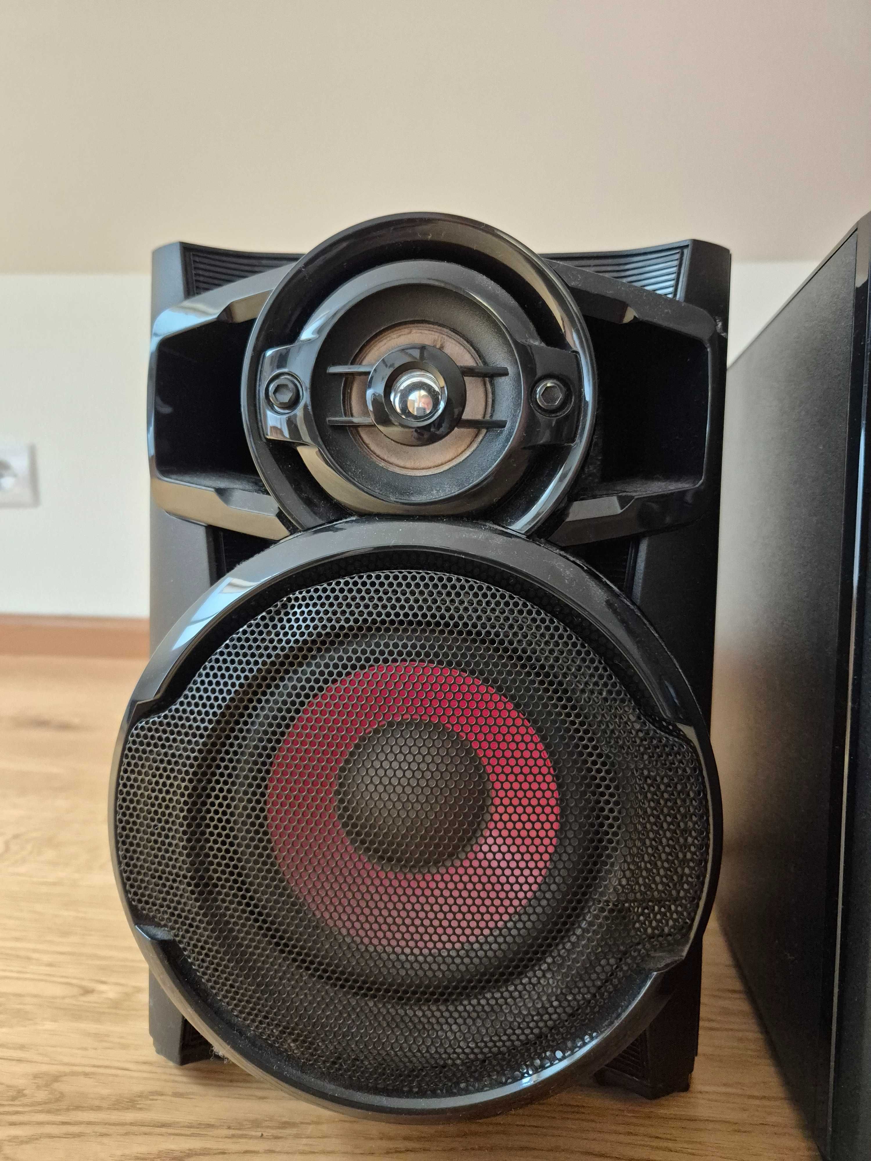LG RAD114 – sprawna miniwieża z 2 głośnikami; stan bdb; CD i radio