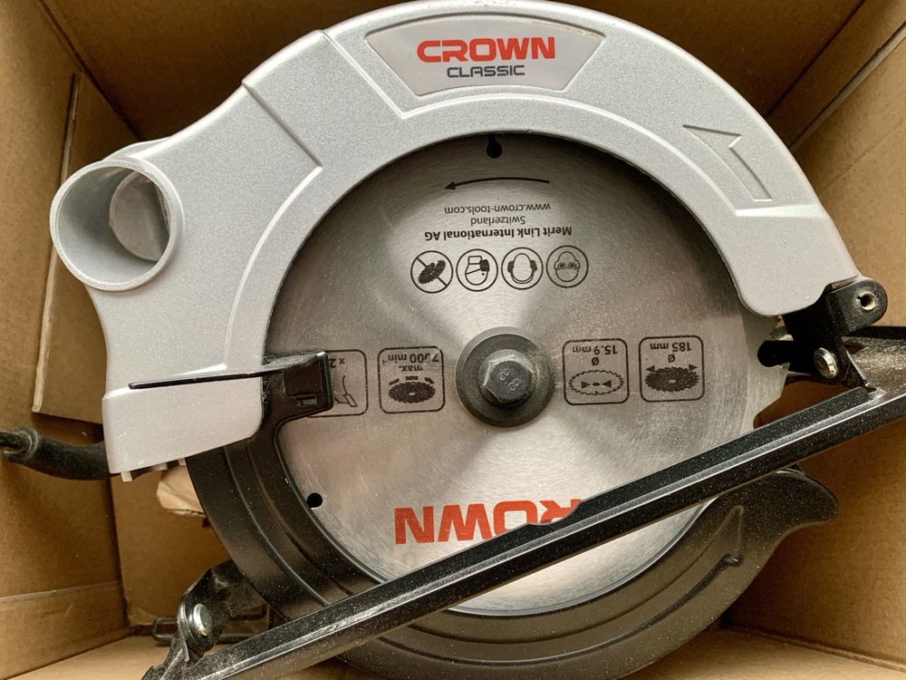Пилка циркулярна CROWN CT15074 циркулярка
