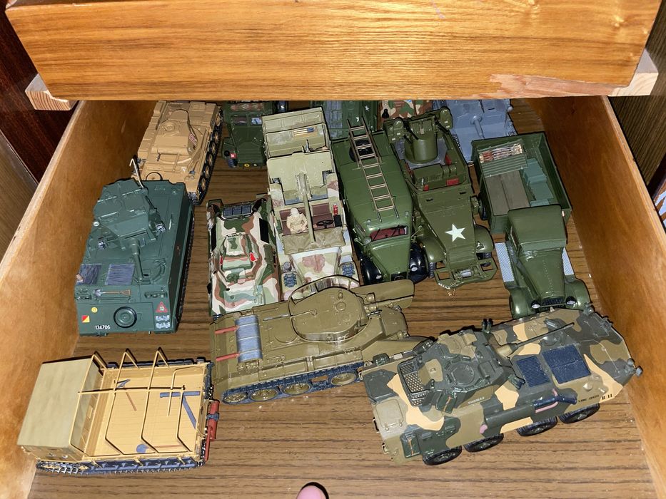 Моделі військової техніки 1:35 продам