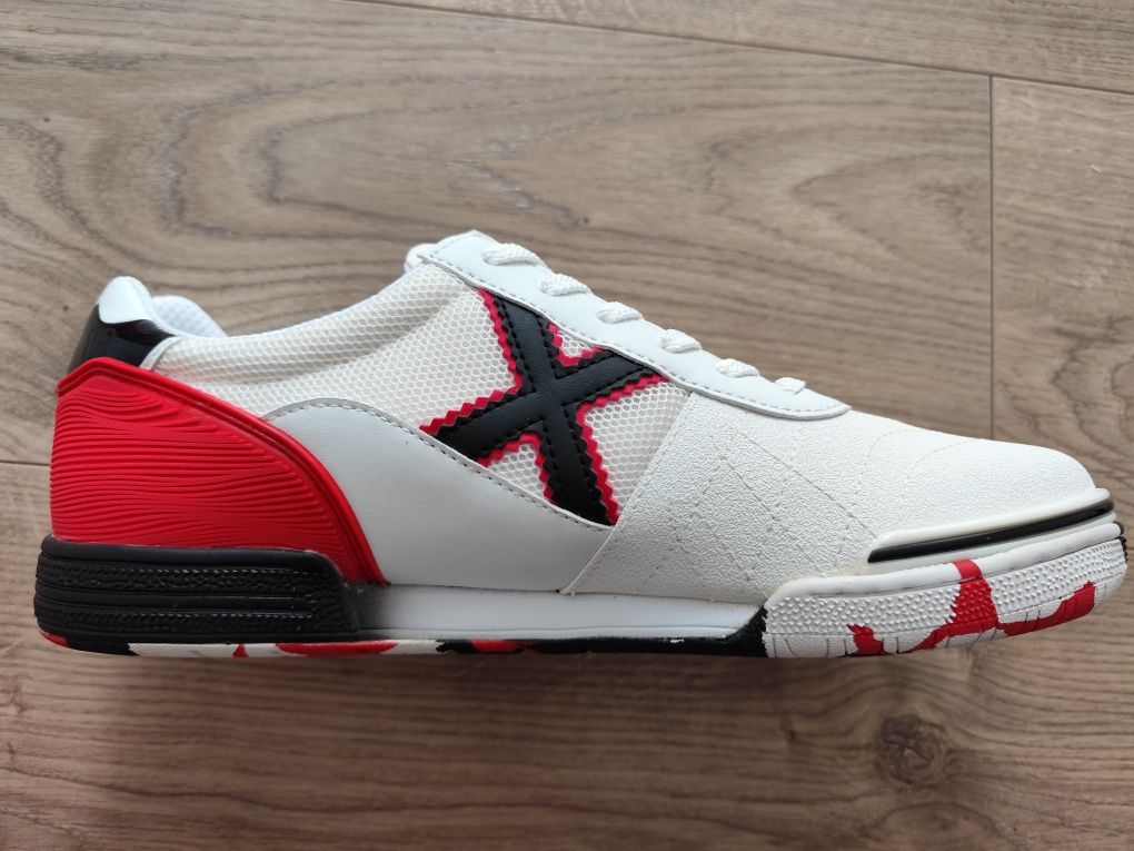 Buty halowe Munich Indoor G3 futsal halówki profesjonaln wzmocnione 44