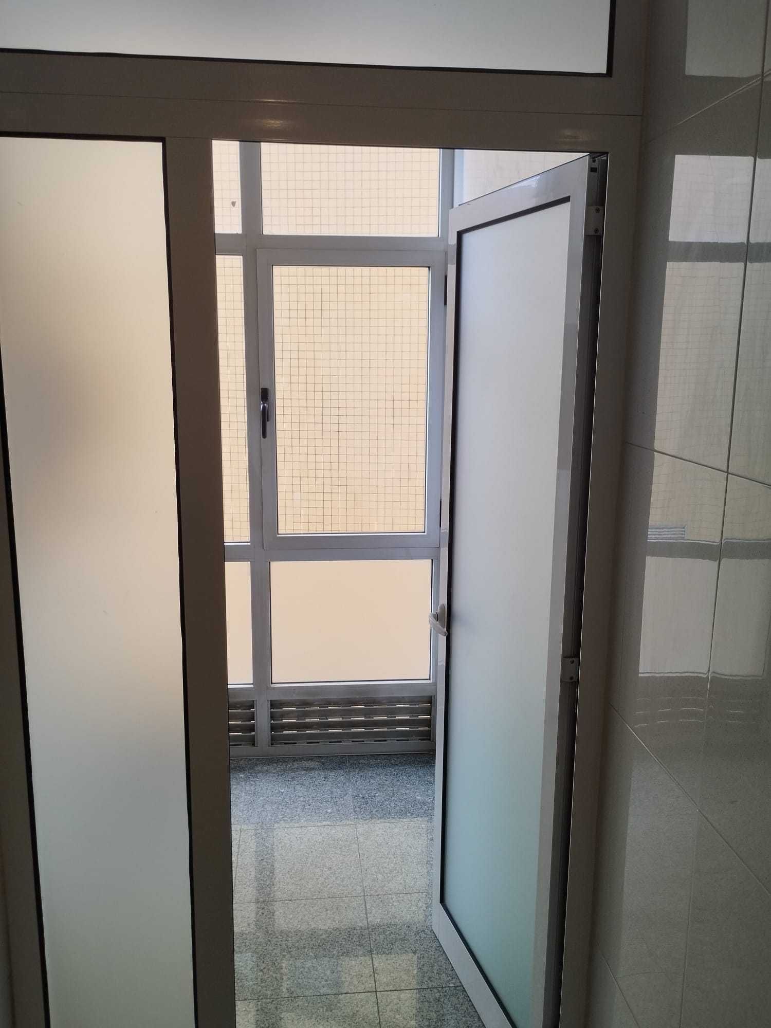 T1 na rotunda  de Areosa, próximo do Lidl.