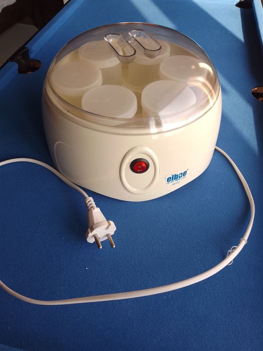 Йогуртниця Elbee 24800.