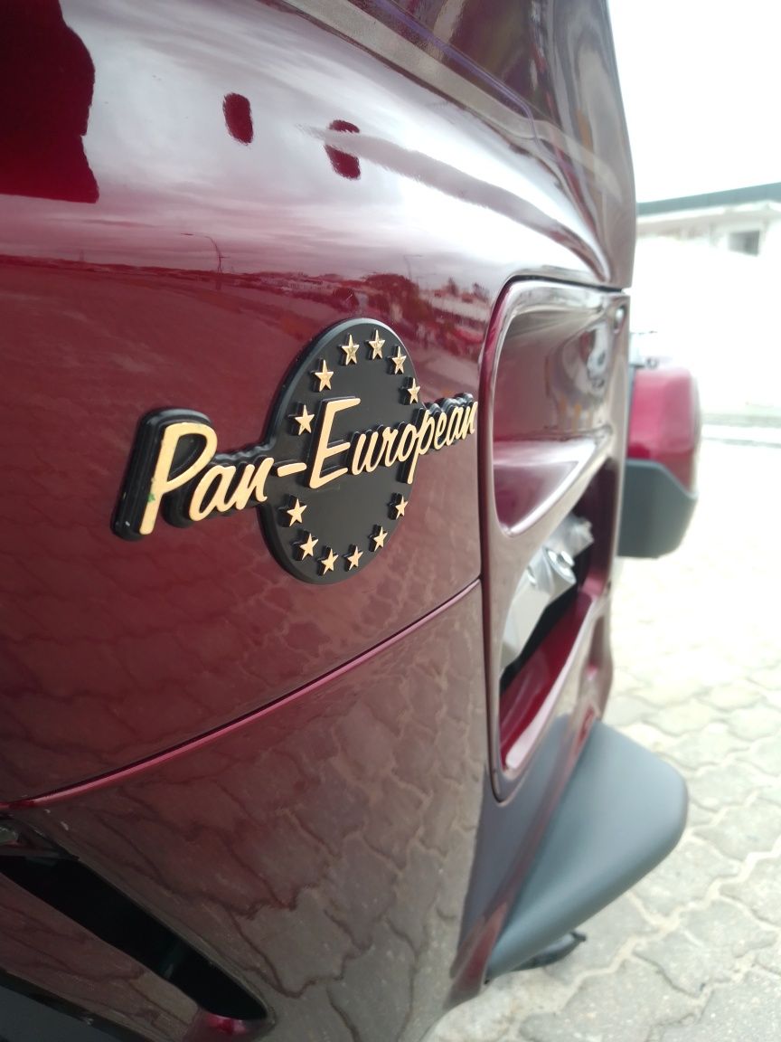 Honda ST 1100 pan european