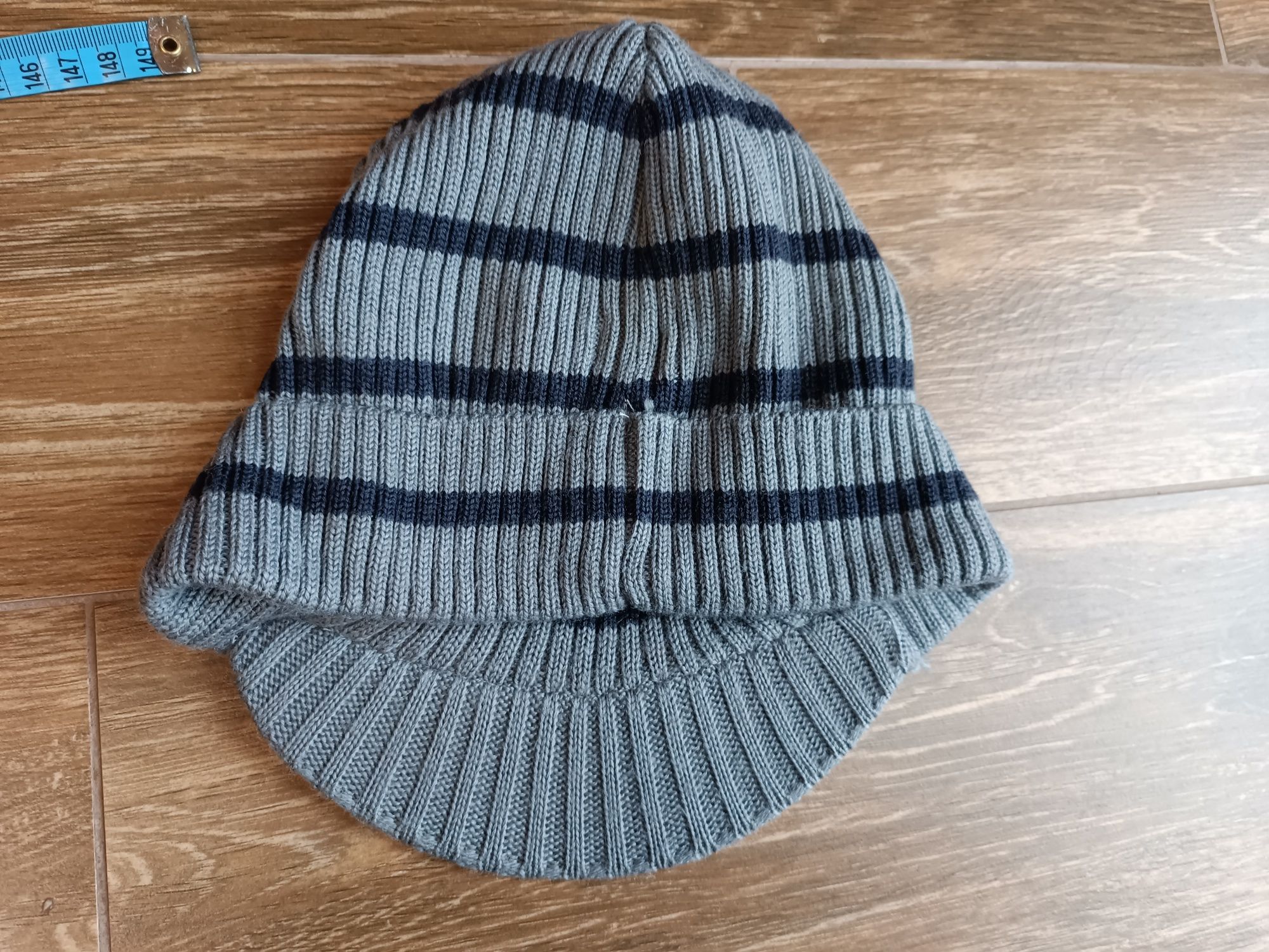 Czapka z daszkiem mini a ture rozmiar 116 122 wełna merino 100%