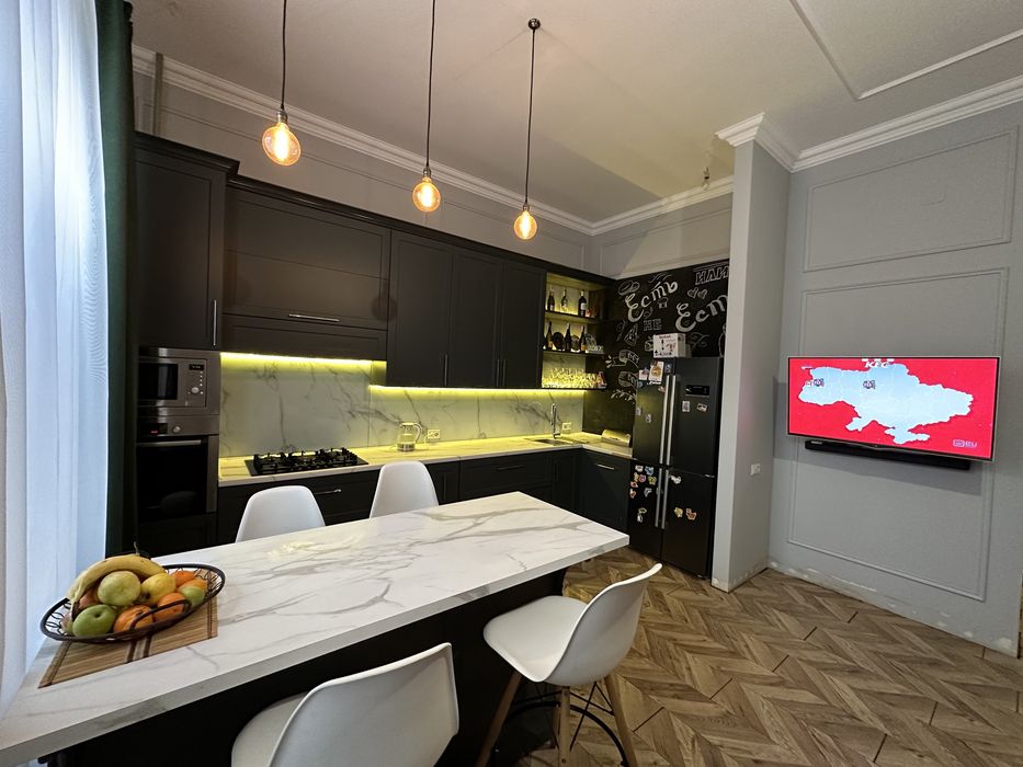 Продажа 3к студии на Адмиральской