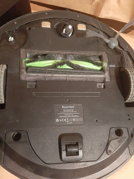 Robot sprzątający iRobot – stacja dokująca w zestawie