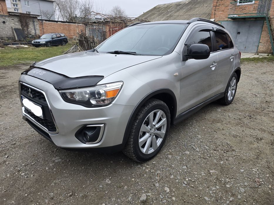 Мітцубісі АСХ оутлендер спорт