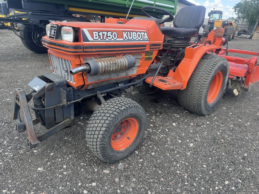 Minitraktorek  Kubota