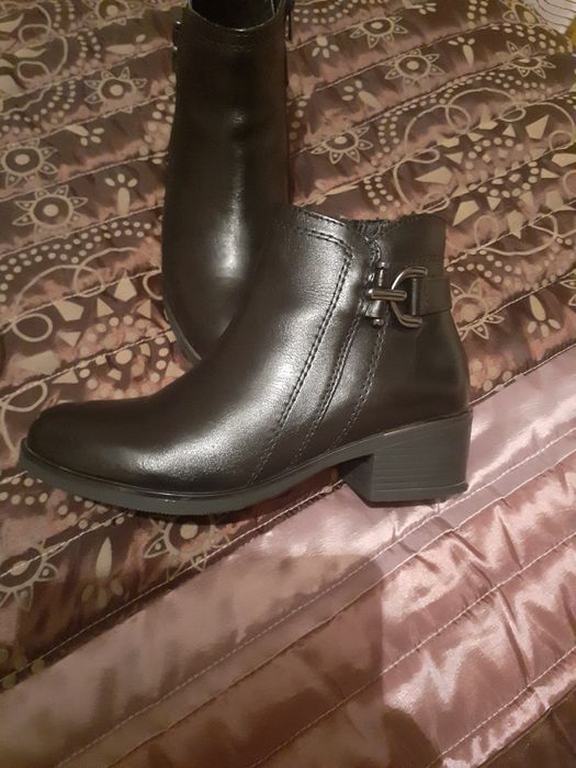 Botki czarne rozm. 36 Lasocki
