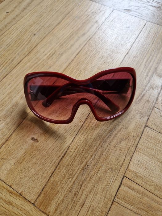Okulary przeciwsłoneczne czerwone bordowe