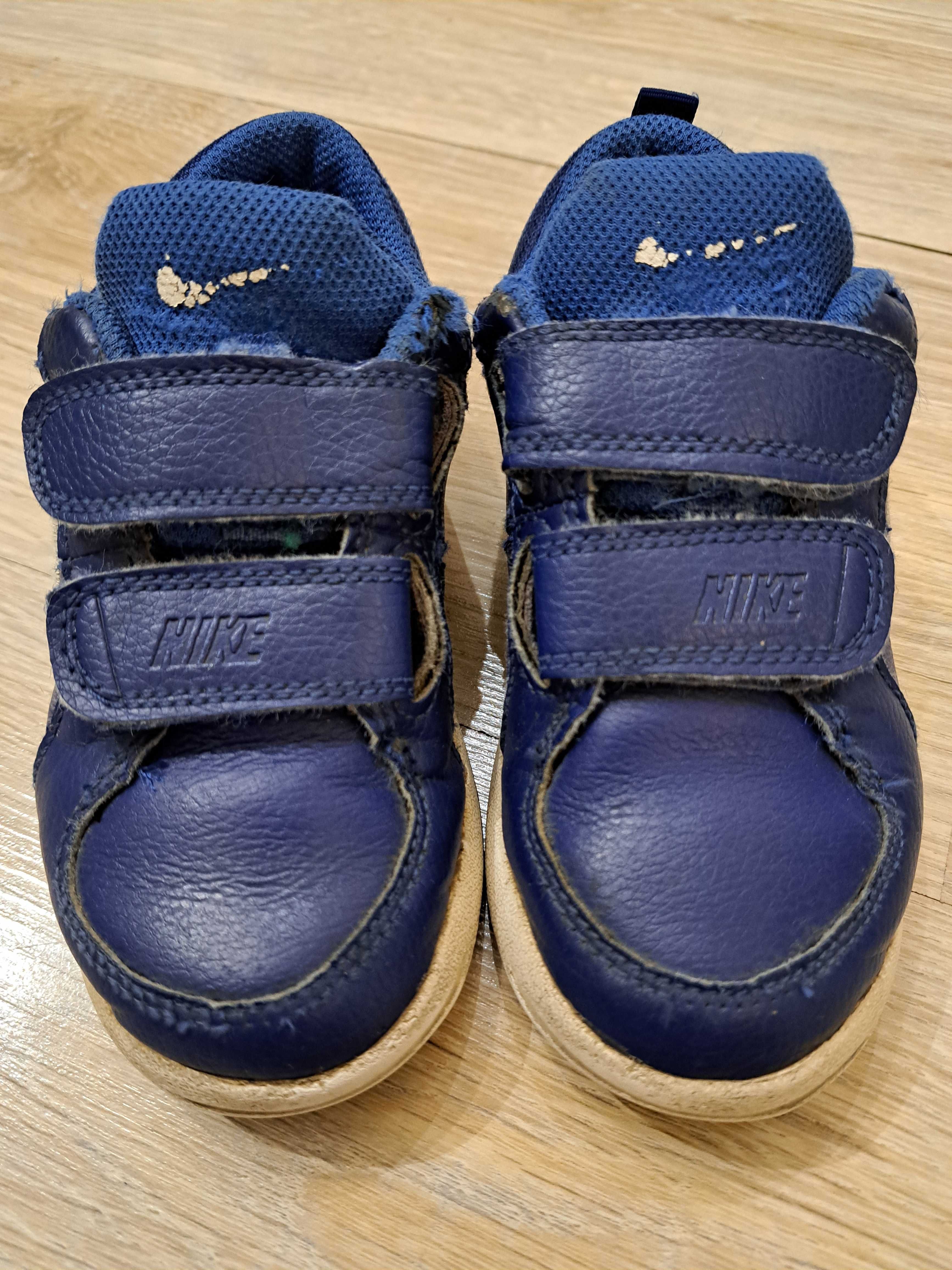 Buty, adidasy Nike na rzep, rozm. 27,5
