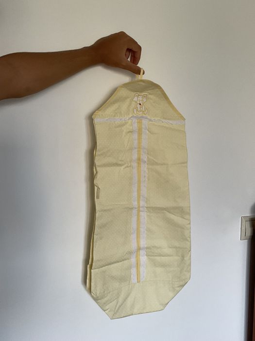 Porta fraldas para pendurar na parede