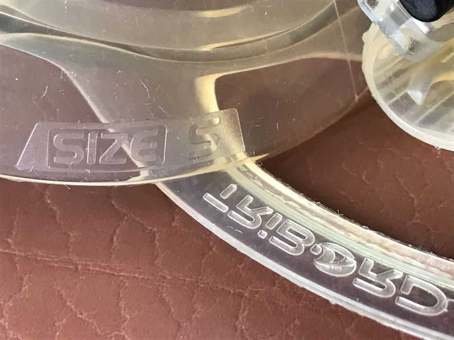Prancha de criança, máscara de mergulho e touca em silicone