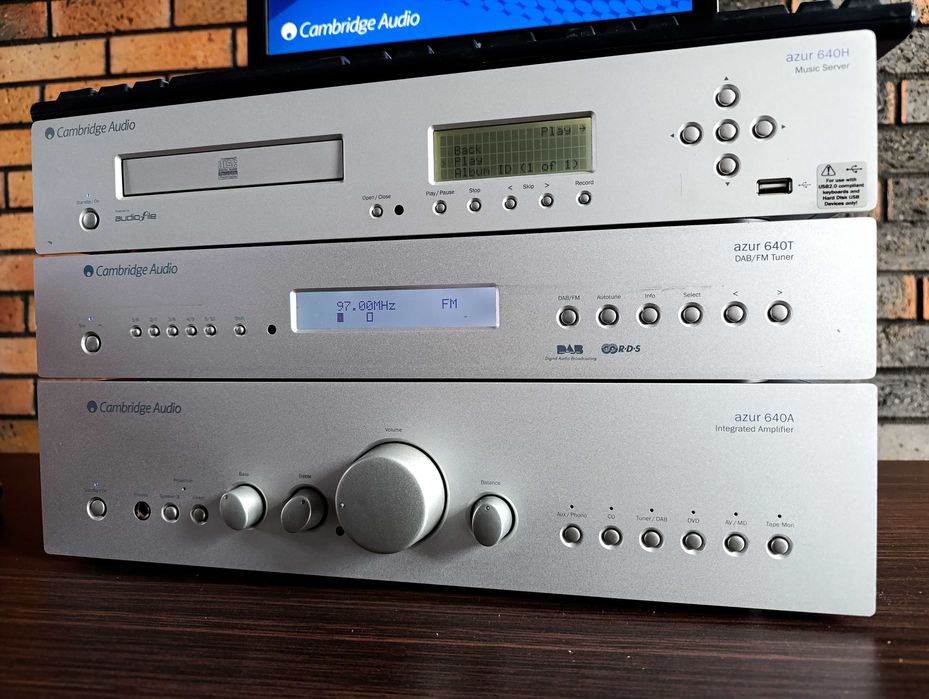 Wieża Cambridge Audio + kolumny Acoustic Energy