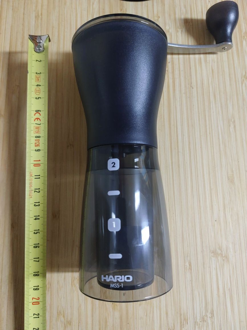 Moedor de café manual Hario novo