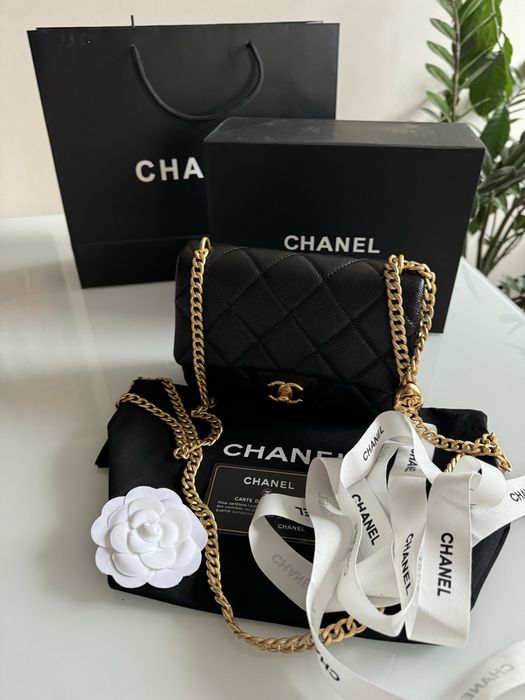 Czarna torebka Chanel Flap Bag