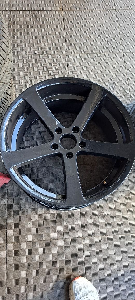 Vendo Jantes 19"   9.5  com a furação 5/120