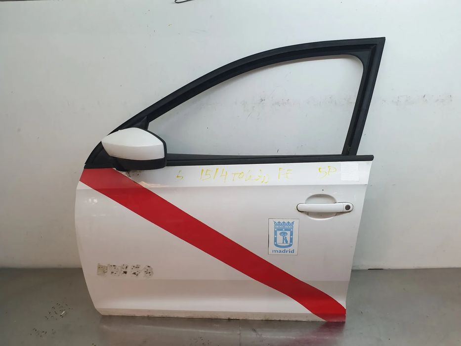 Porta frente esquerda SEAT Toledo IV (KG3)