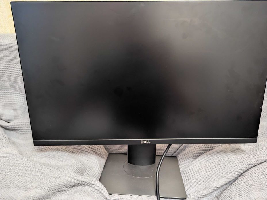 Монітор DELL P2319H 23", матриця розбита, все інше - ідеальний стан
