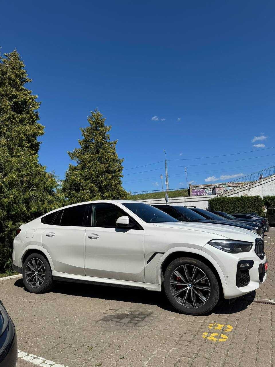 BMW X6 2021 xDrive