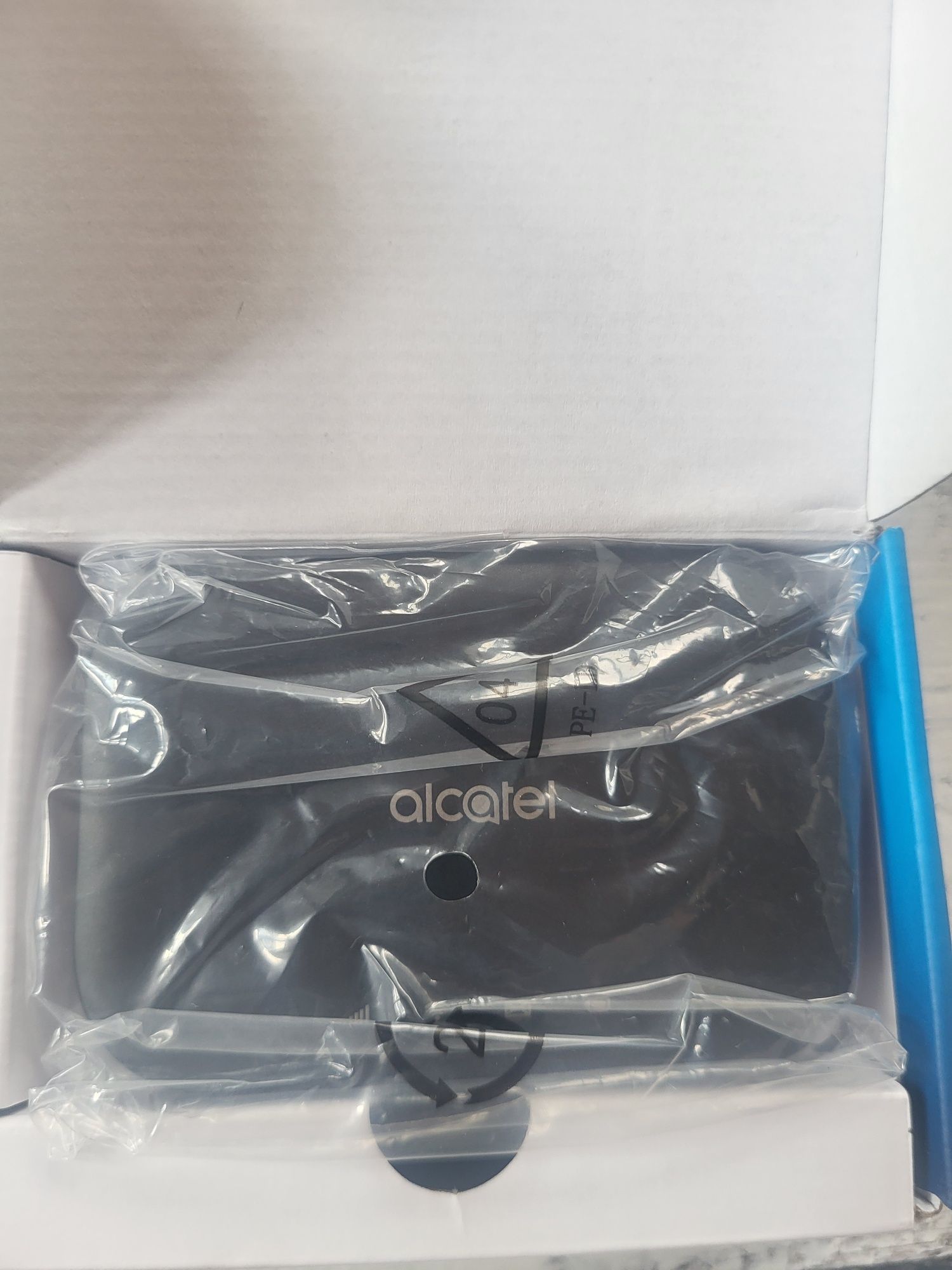 Alcatel MW70VK router mobilny przenośny 4G LTE na kartę SIM WiFi 300Mb