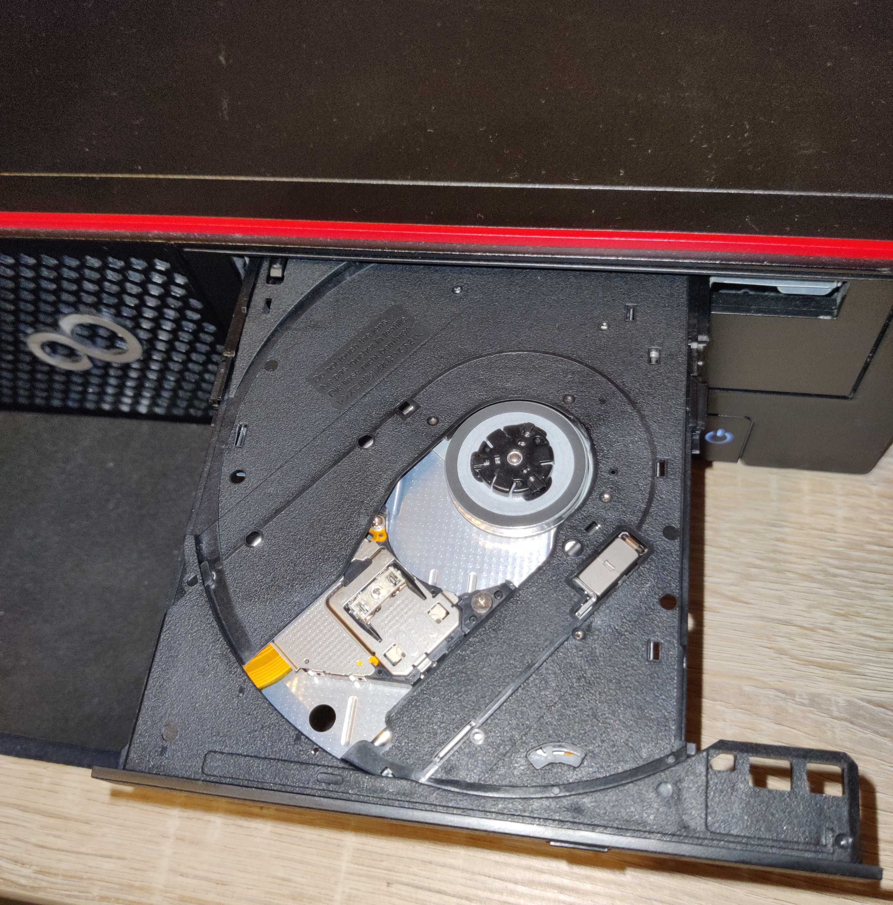 Fujitsu Esprimo D756 i5-6500 8GB 500GB