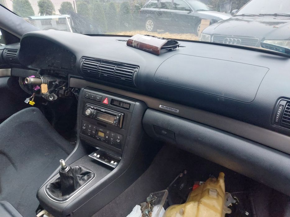 Audi a4 b5 lift Deska rozdzielcza Plastiki Wnętrza