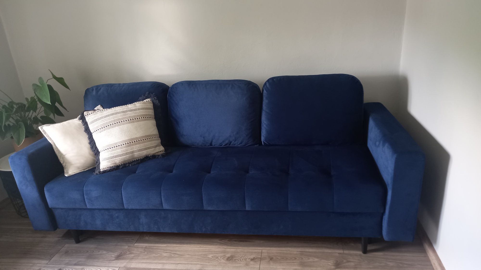 Nowa sofa 3-osobowa