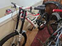 Bicicleta downhill scott gambler dh10