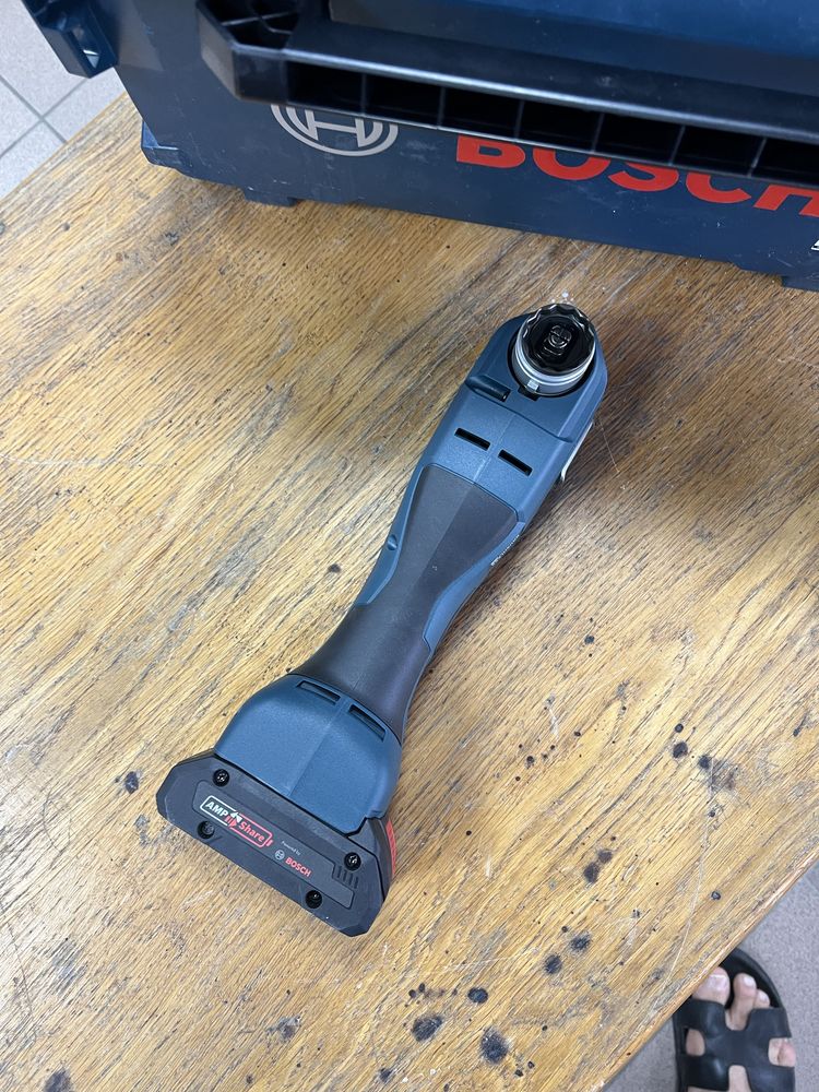 Многофункциональный инструмент Bosch 18v-34
