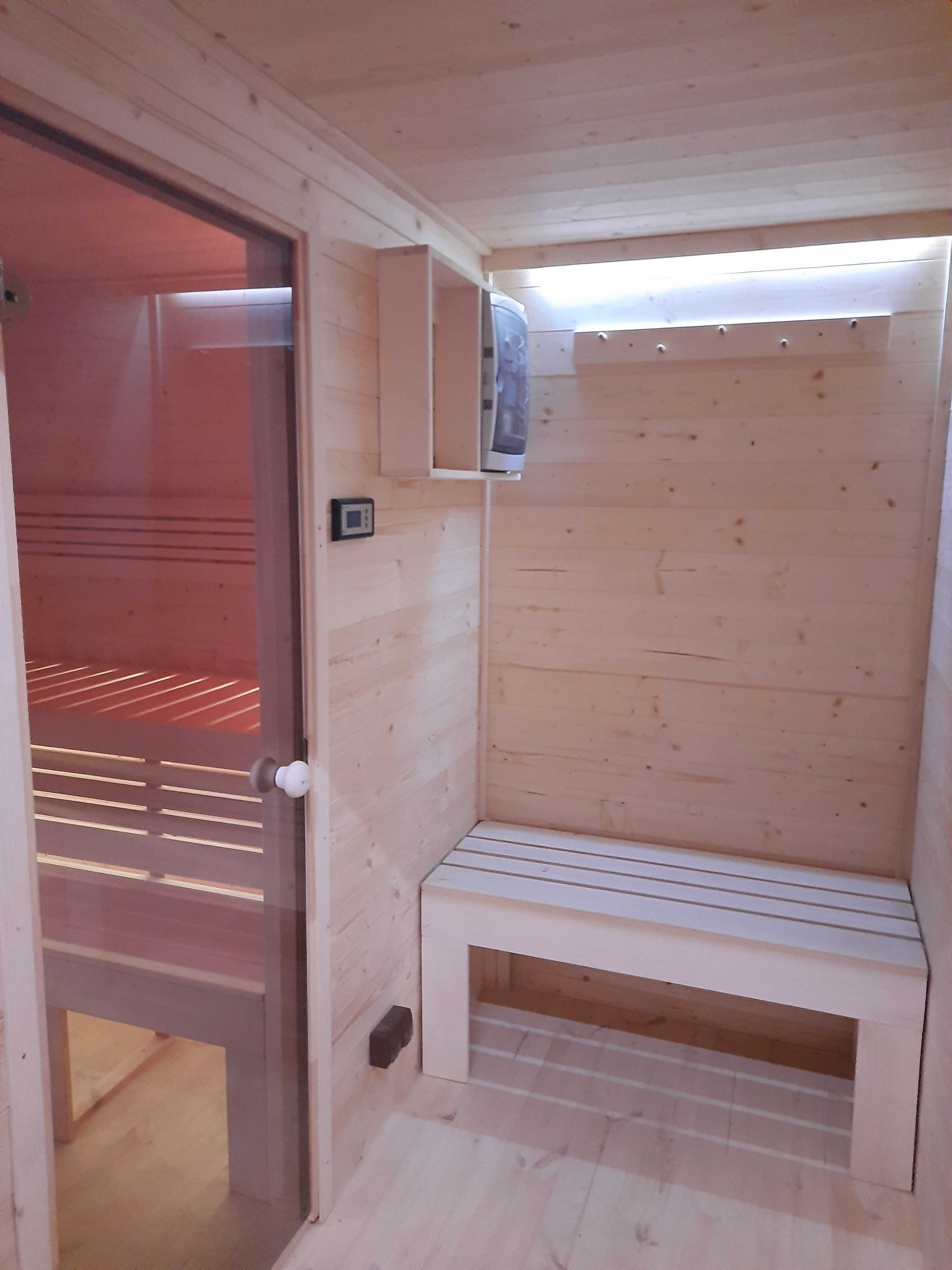 Sauna ogrodowa z przedsionkiem