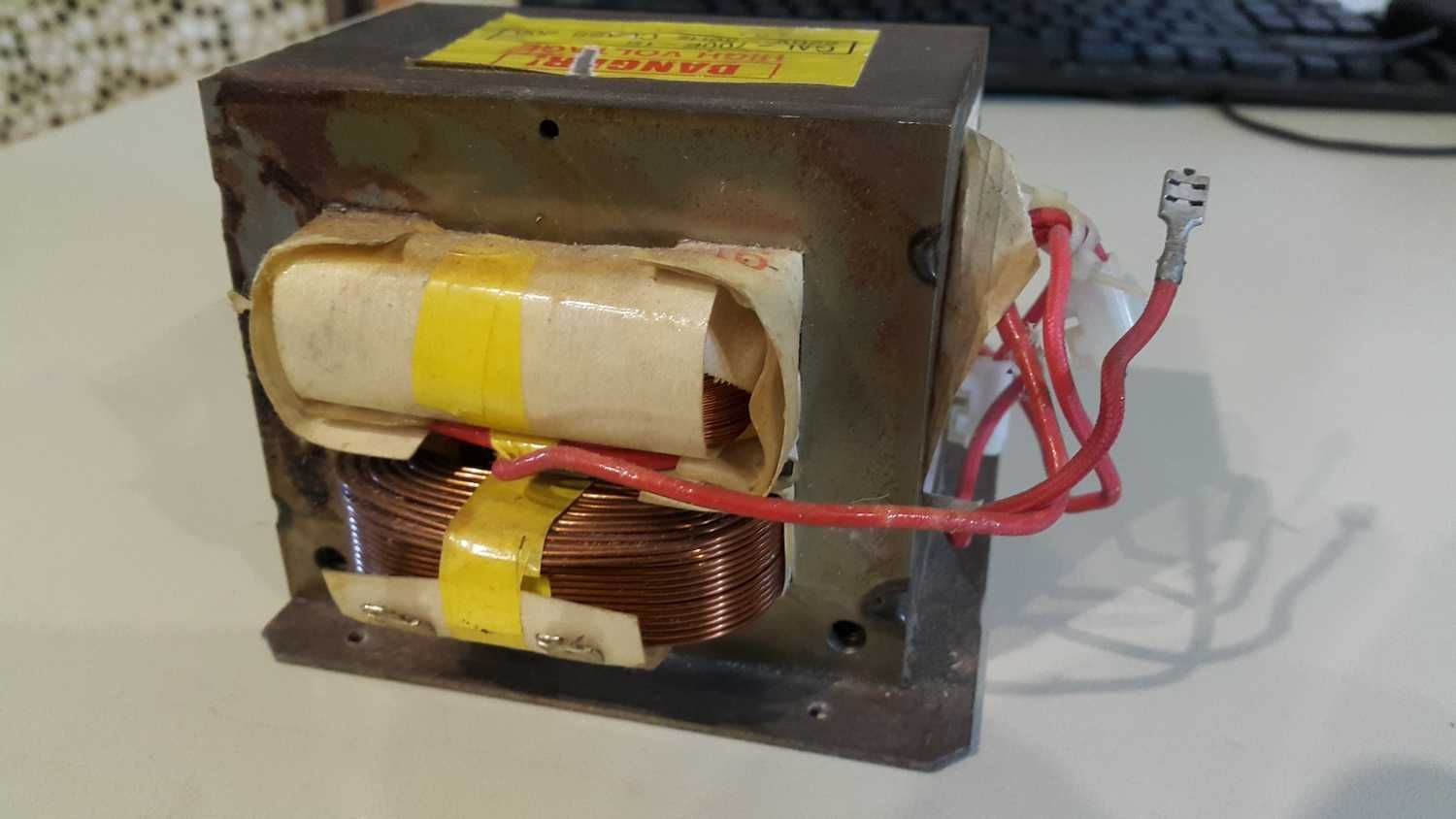 Transformator trafo z mikrofalówki Gal 700E 1S zgrzewarka ogniw