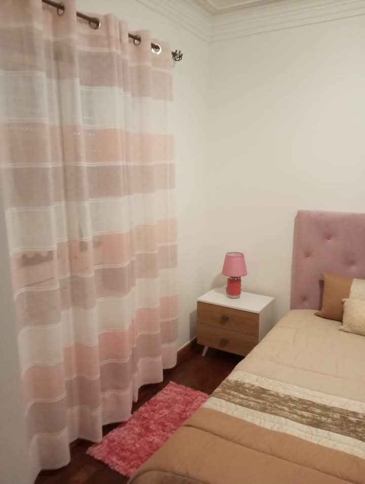 Arrendo Quartos Mobilados em Almeirim – Casa Partilhada