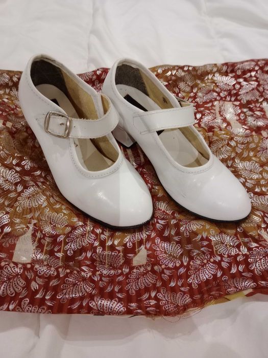 sapatos menina (sevilhanas / disfarce de enfermeira)