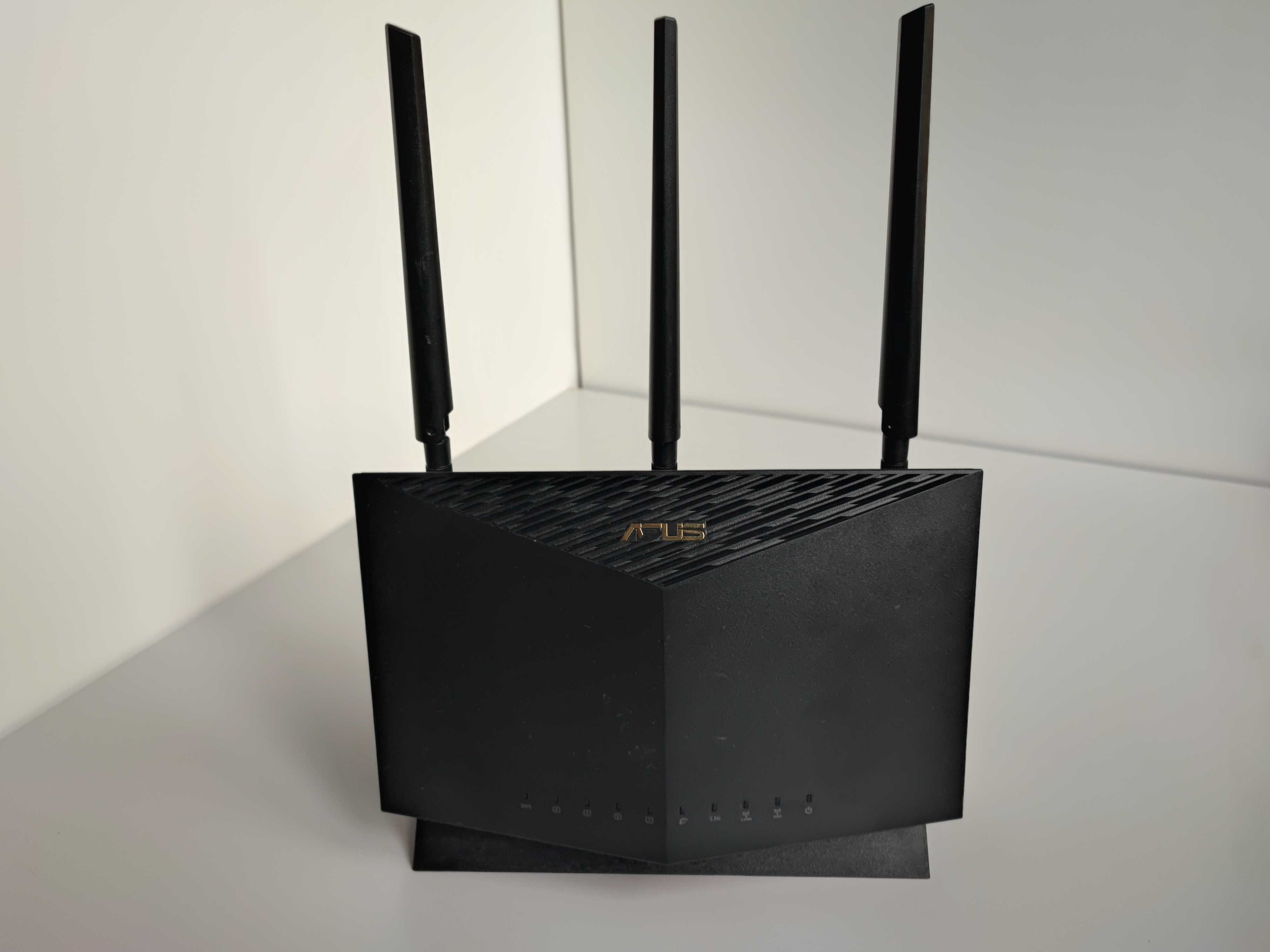 ASUS RT-AX86U VPN Mesh Бездротовий маршрутизатор, підтримка IPv6.