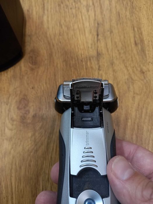 Електро бритва Braun Series 7