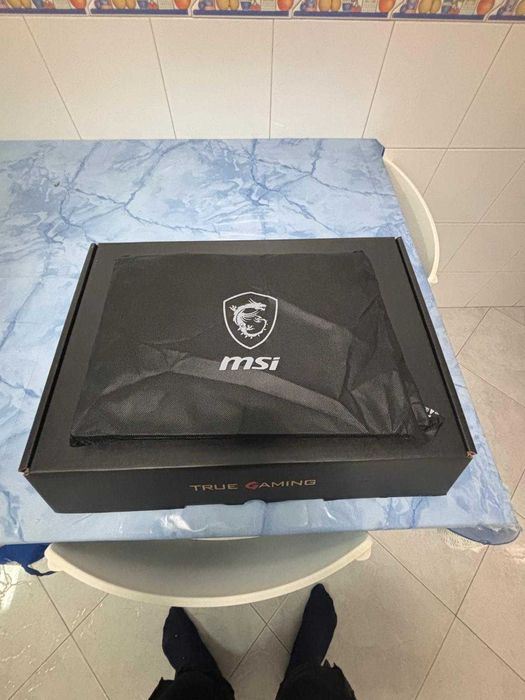 MSI GE66 Raider 10UE-057PT – i7 / RTX 3060 / 32GB / 1TB / 240Hz