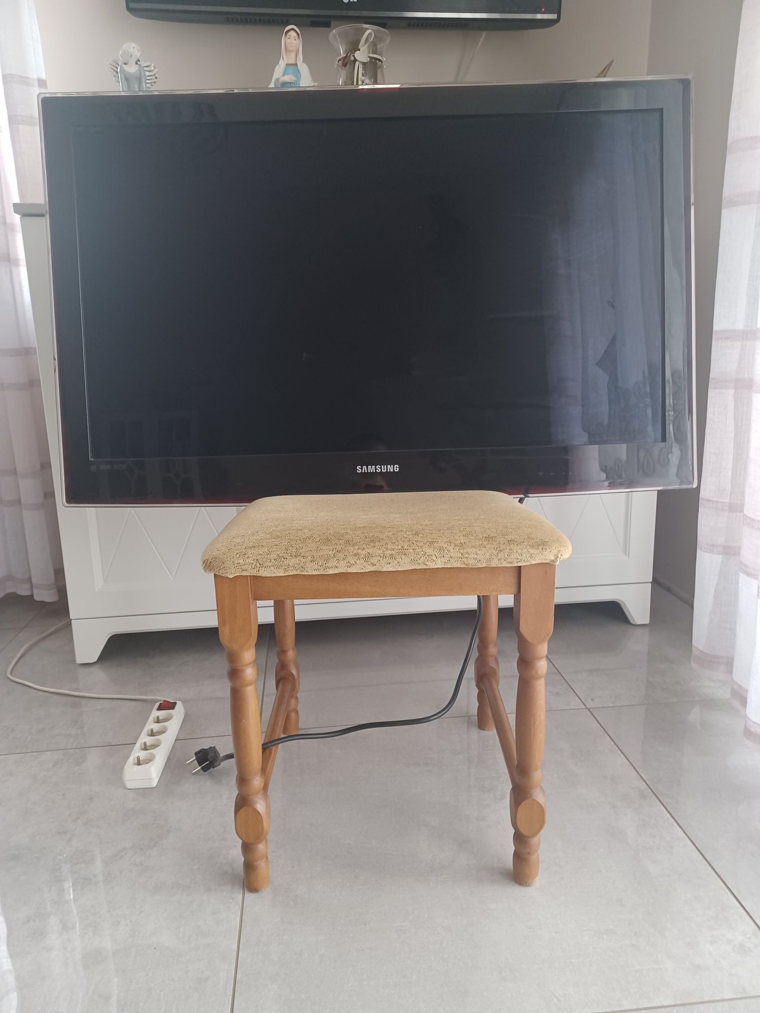 Tv Samsung 40 cali z wejściem internetowym