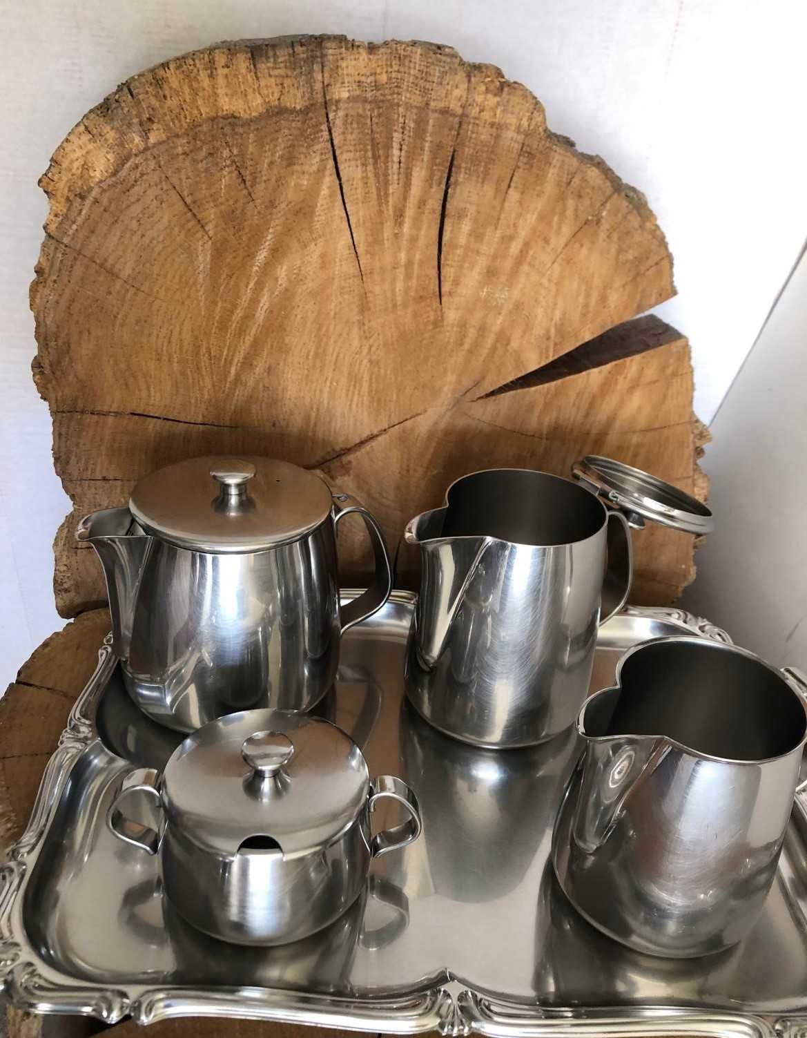 Serviço em Inox de chá e café com tabuleiro