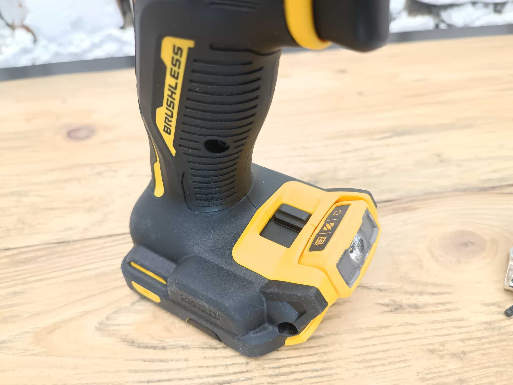 Шуруповерт Dewalt 20v DCD800 MADE IN MEXICO Оригінал