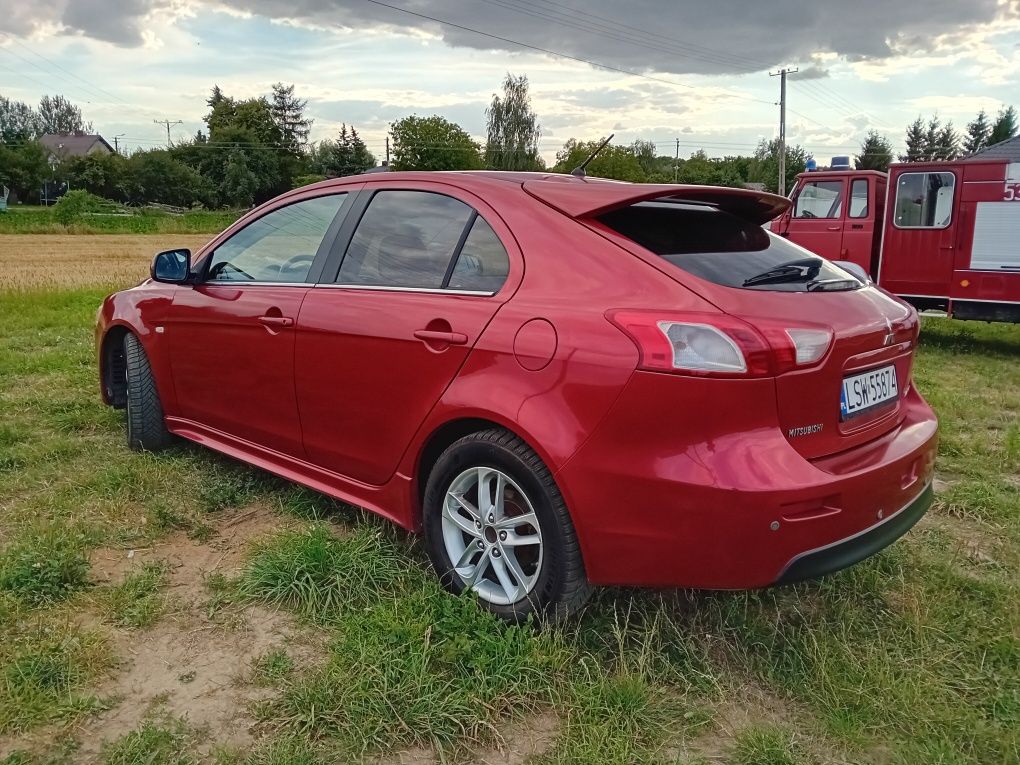 Mitsubishi Lancer 1.8 benzyna, bogata wersja, niski przebieg