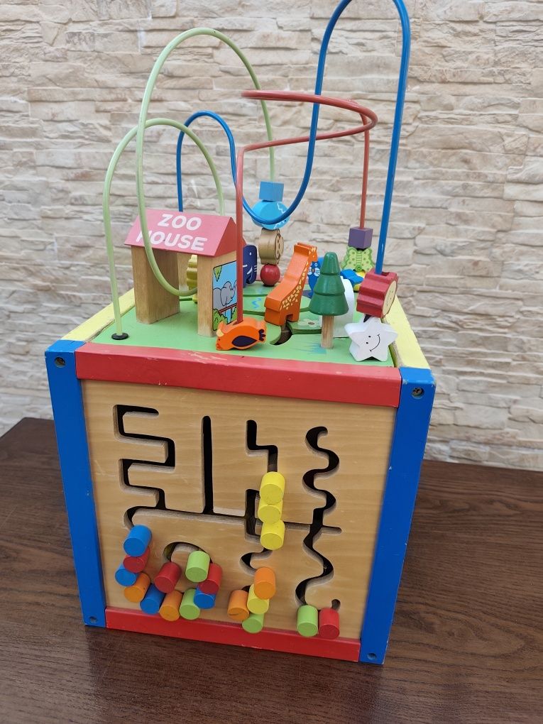 Cubo didático com 30 x30 cm
Cubo didático com 30 x30 cm
Labir