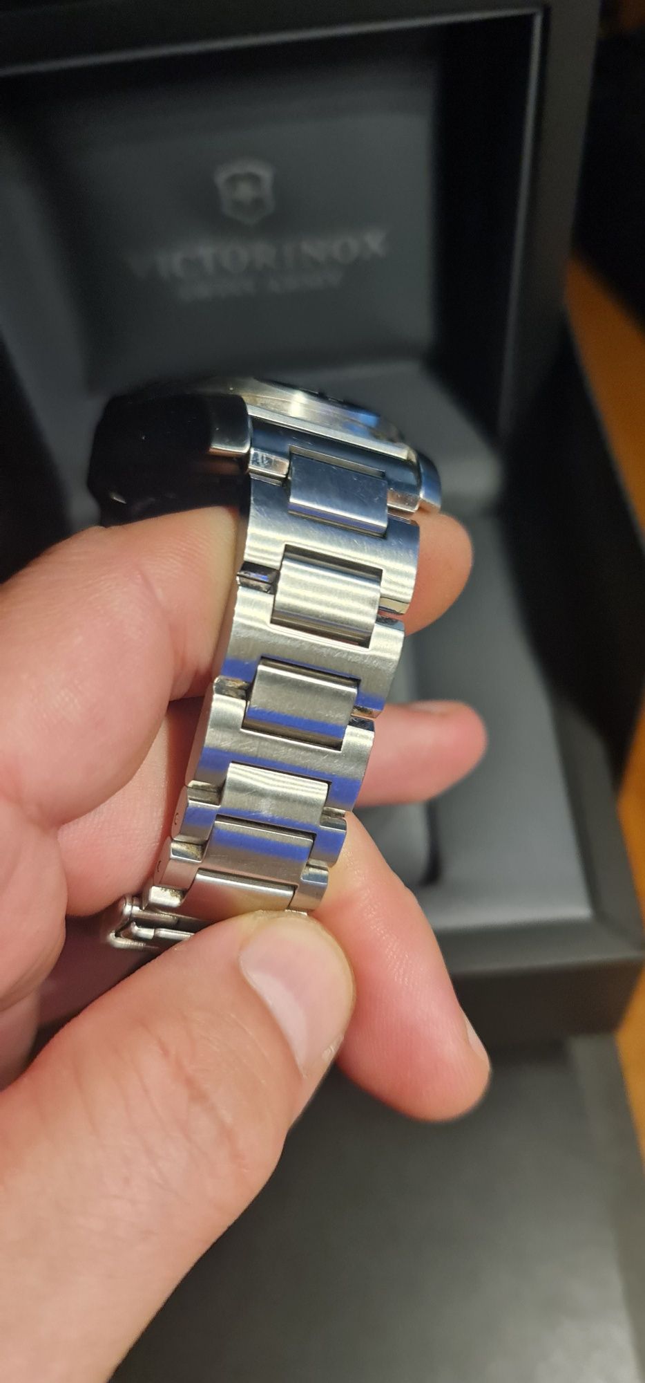 Годинник Victorinox INOX professional Swiss Army V241781