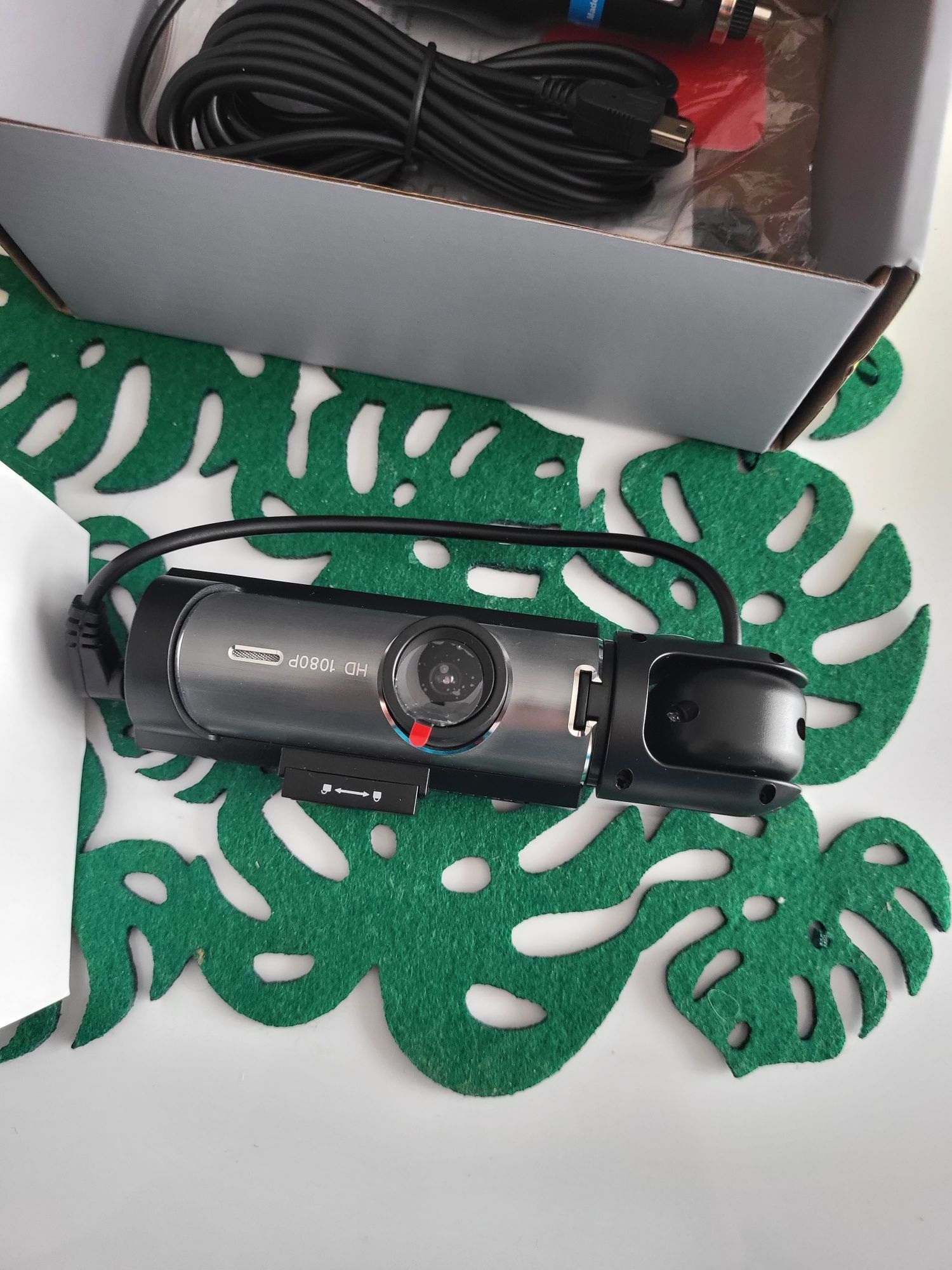Kamerka samochodowa video rejestrator przód tył