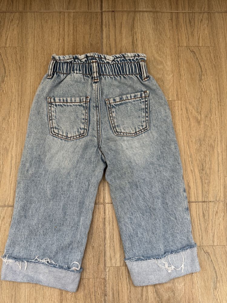 Джинси  zara на дівчинку