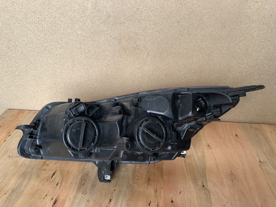 Opel Insignia A lampa prawa przednia prawy przód EUROPA