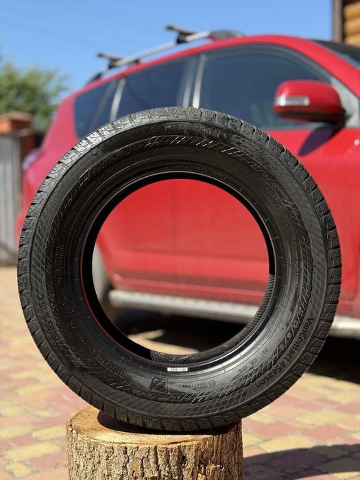 Резина розпаровка Continental 4 Season 215/65 R16c
