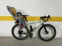 Cadeira bebé e porta bagagens de Bicicleta Topeak