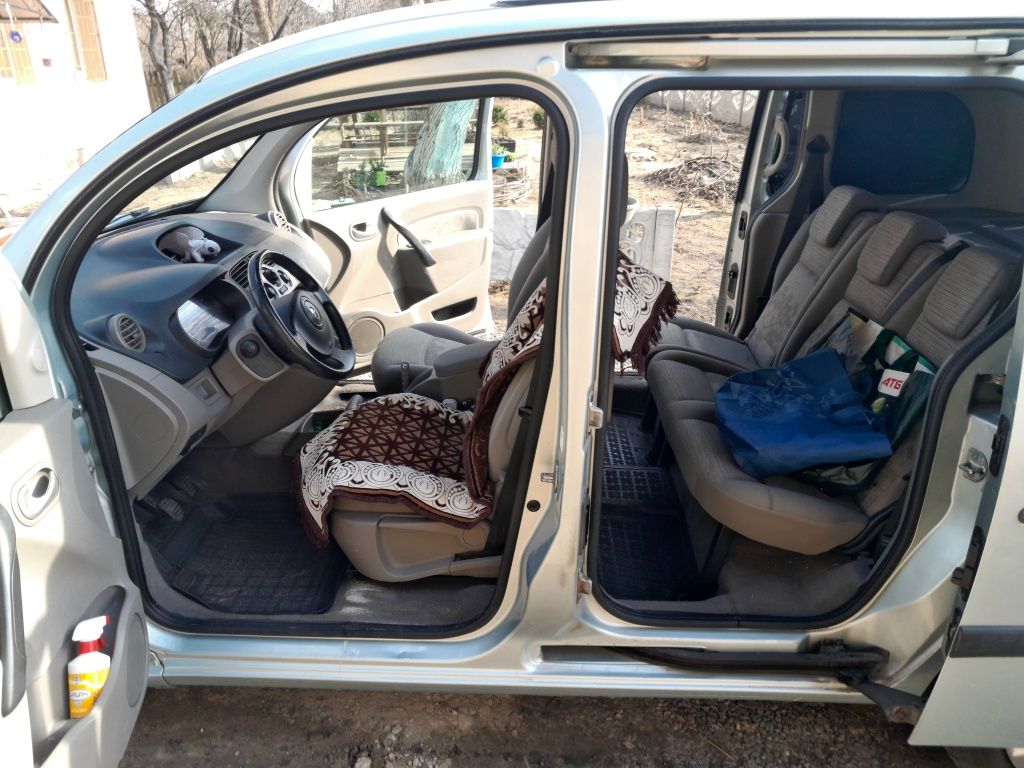 Продаю RENAULT КANGOO 2008г (пассажир) газ/бензин,  мотор 1,6л