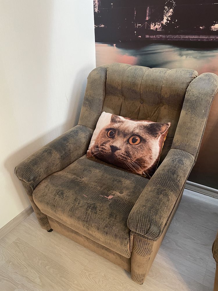 Кресло в гостинную